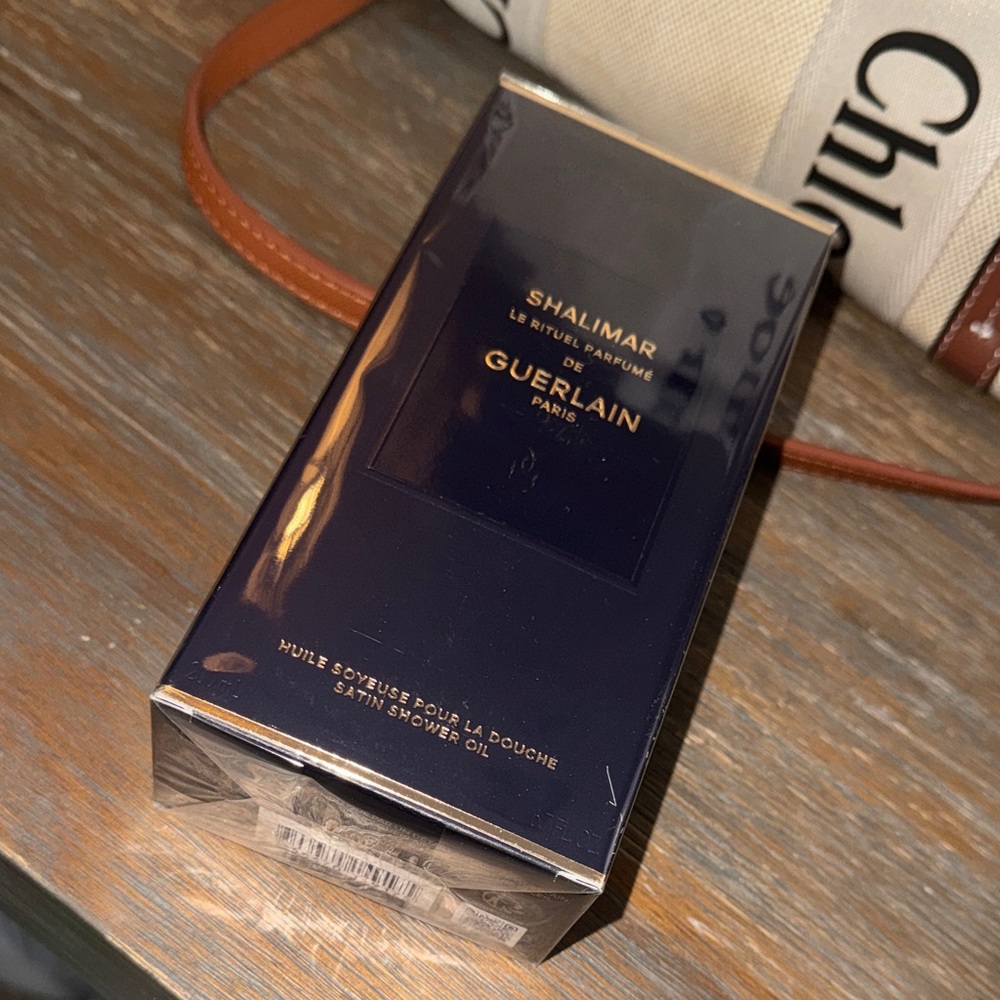 Guerlain Shalimar Satin Shower Oil - Elegant Blue Packaging